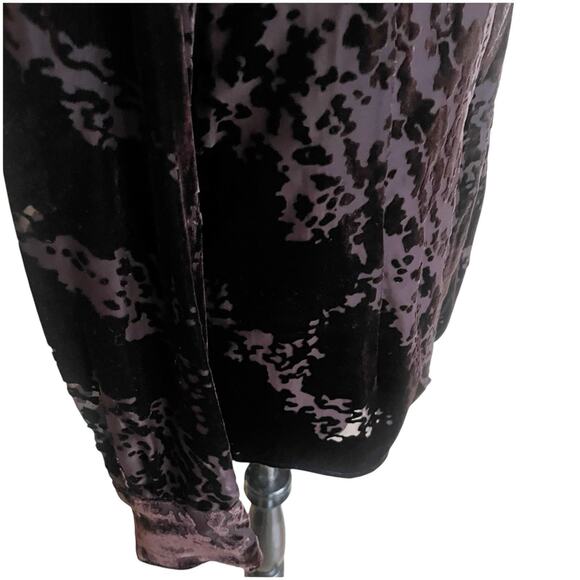 Jones New York Women’s Burnout Velvet Brown Button Down Shirt Blouse Size 12 - Picture 5 of 12